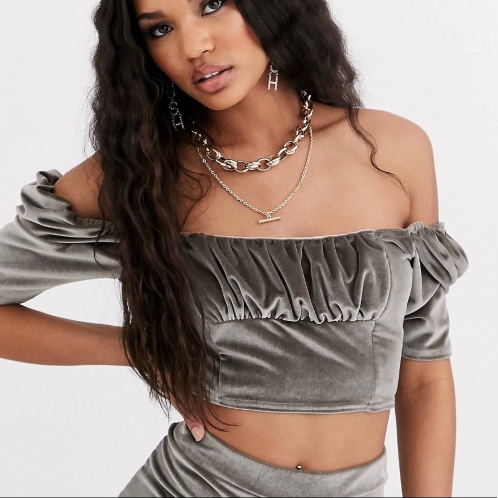 BRAND NEW Missguided Two piece velvet pant set